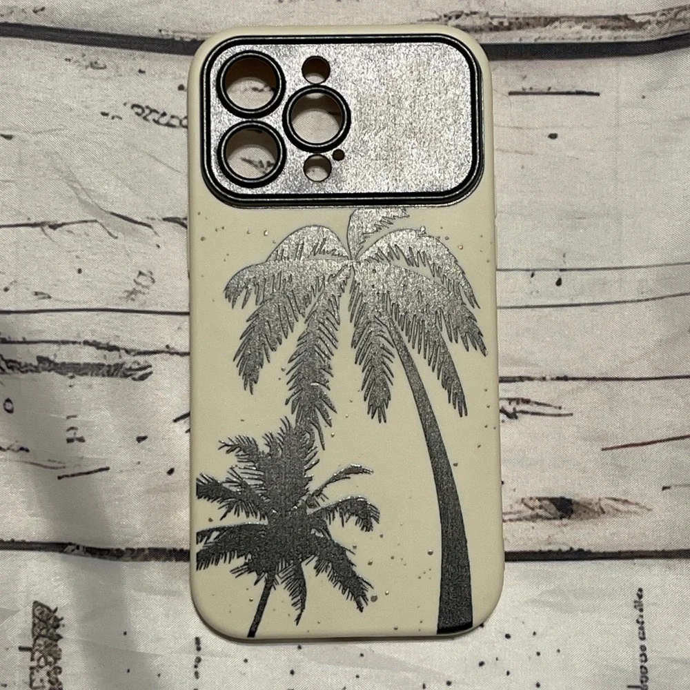 Palm Tree iPhone 14 Pro Max Case Preowned